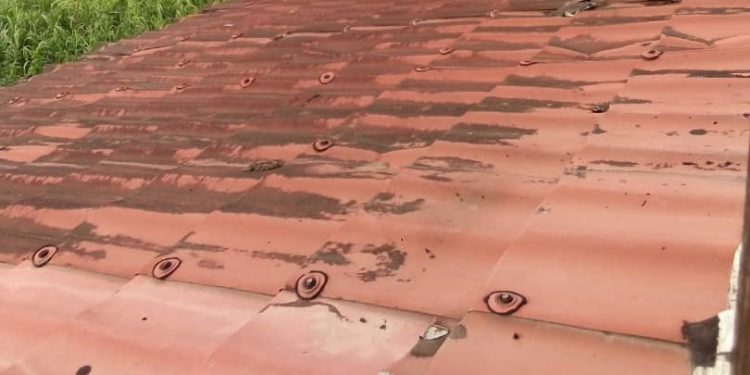 Tôles alu-zinc de mauvaise qualité : la FOCACO demande à l&rsquo;entreprise TAC de réparer le préjudice causé à sa cliente